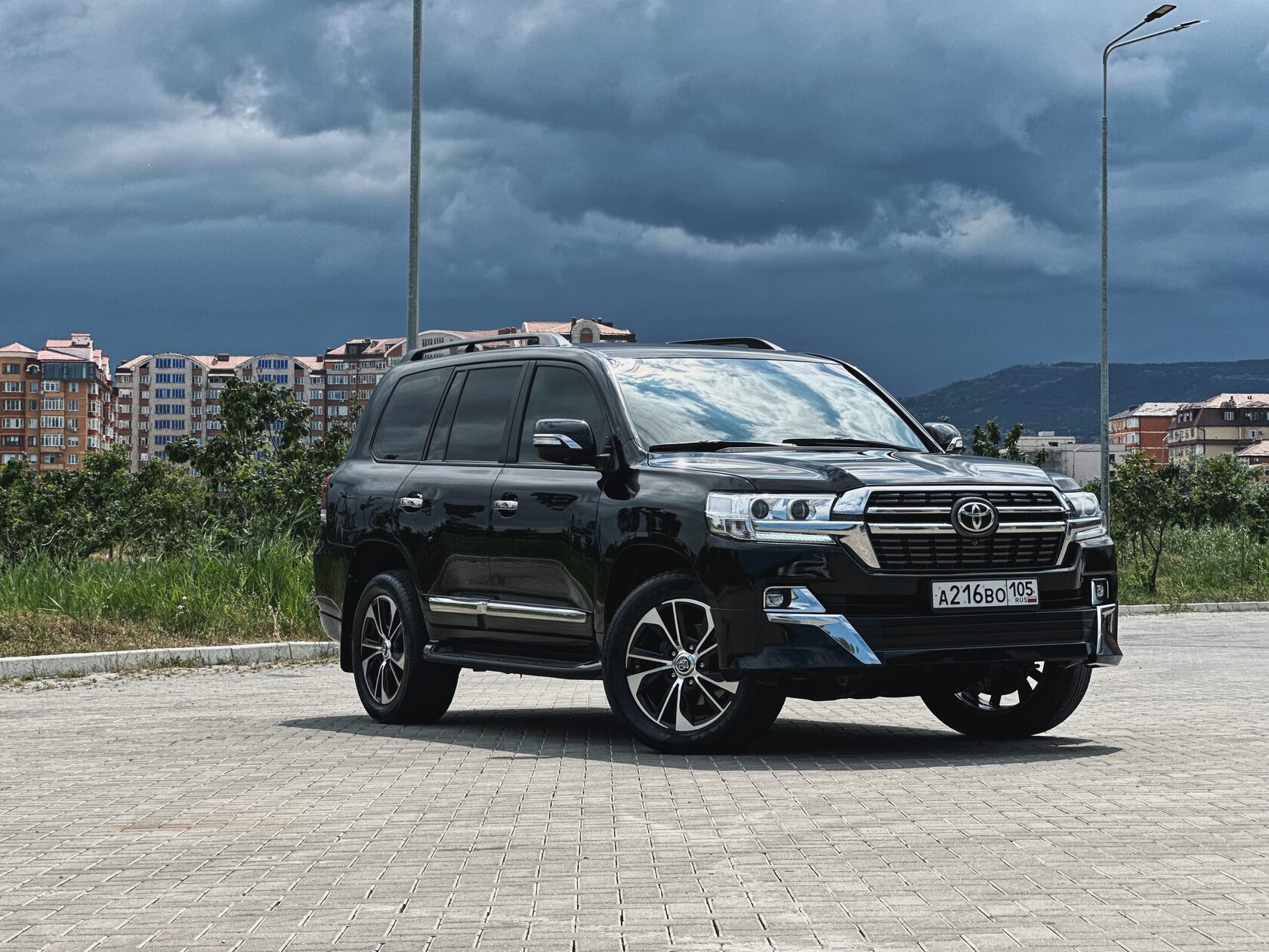 Toyota Land Cruiser 200 Rest 2 (2015) — фото 3