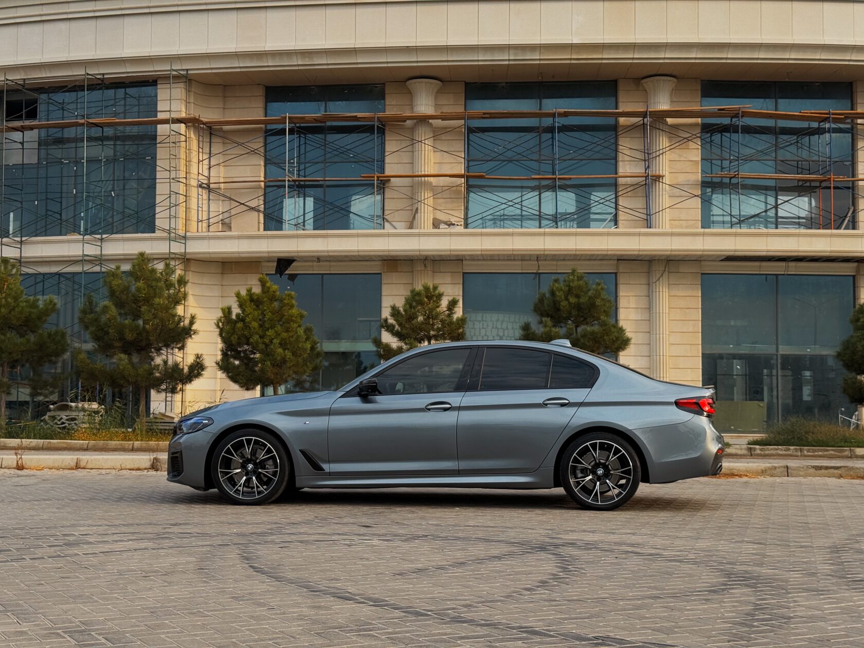 BMW 520d G30 (2022) — фото 2