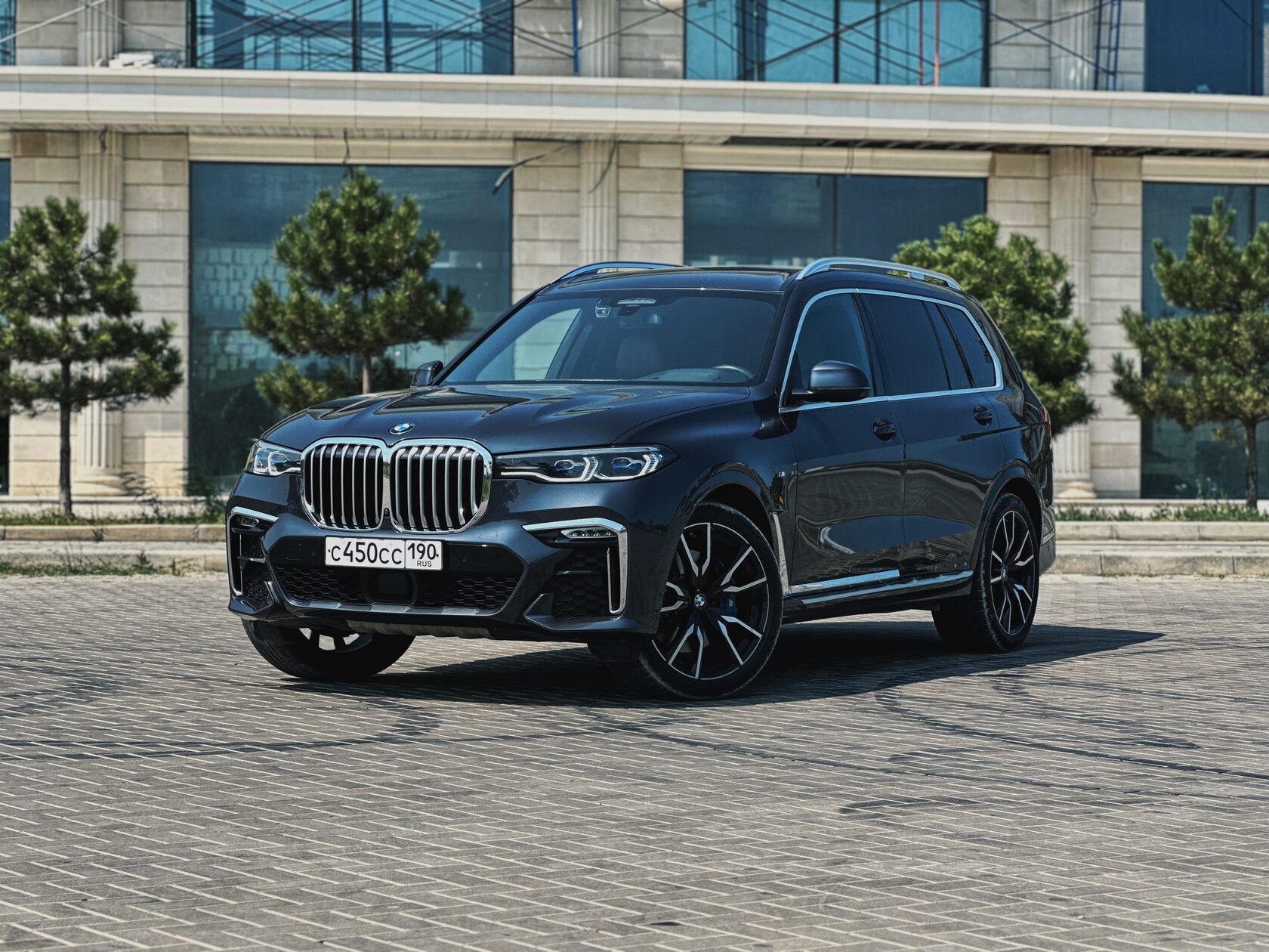 BMW Х7 XDRIVE 40i (2019) — фото 1
