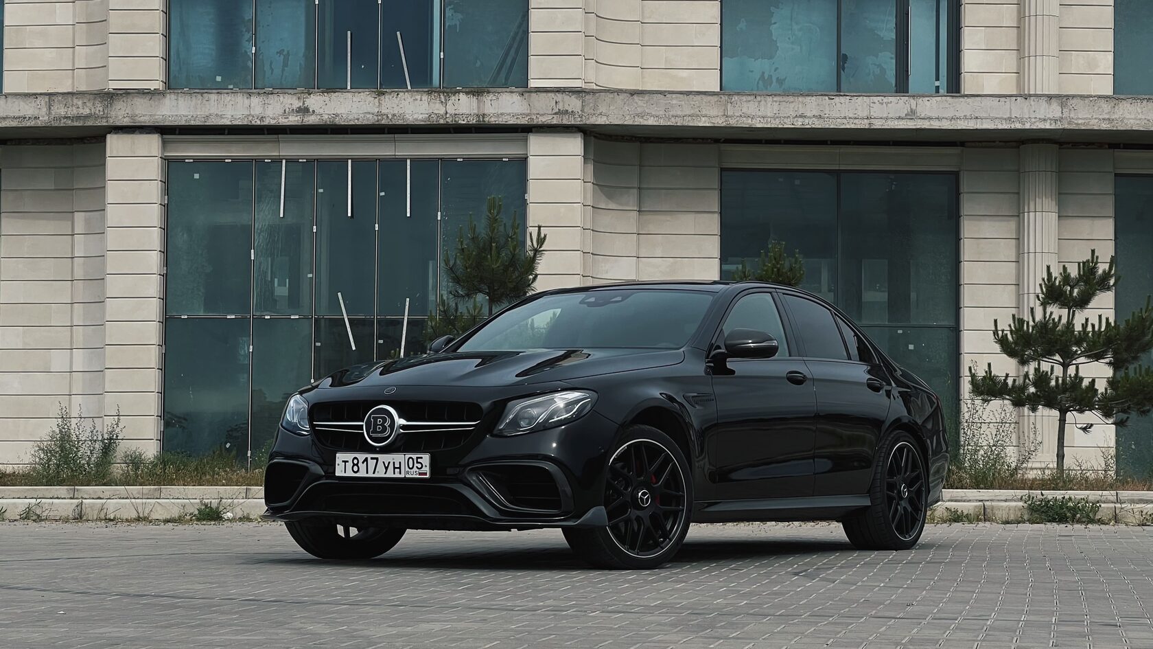 Mercedes-Benz E200 Brabus (2023) — фото 1